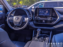 2021 Toyota Highlander XLE 3.5L 6-CYLINDER ENGINE / LOW KILOMETERS / 3RD ROW SEATING