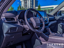 2021 Toyota Highlander XLE 3.5L 6-CYLINDER ENGINE / LOW KILOMETERS / 3RD ROW SEATING