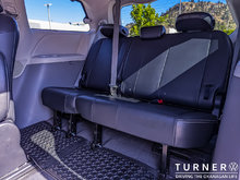 2013 Toyota Sienna SE SEATS 8 / V6 ENGINE / STOW AND GO REAR SEATS