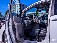 2013 Toyota Sienna SE SEATS 8 / V6 ENGINE / STOW AND GO REAR SEATS