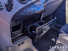 2013 Toyota Sienna SE SEATS 8 / V6 ENGINE / STOW AND GO REAR SEATS