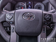 2022 Toyota Tacoma BASE HEATED SEATS / TOW HITCH / FOUR WHEEL DRIVE / V6 ENGINE