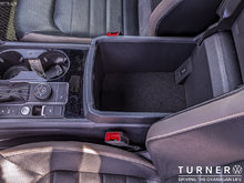 2022 Volkswagen Atlas Cross Sport HIGHLINE LEATHER INTERIOR / ALL WHEEL DRIVE / HEATED AND VENTED FRONT SEATS