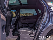 2022 Volkswagen Atlas Cross Sport HIGHLINE LEATHER INTERIOR / ALL WHEEL DRIVE / HEATED AND VENTED FRONT SEATS