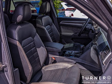 2022 Volkswagen Atlas Cross Sport HIGHLINE LEATHER INTERIOR / ALL WHEEL DRIVE / HEATED AND VENTED FRONT SEATS