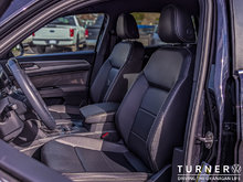 2022 Volkswagen ATLAS CROSS SPORT COMFORTLINE LOW KILOMETERS / ALL WHEEL DRIVE / PREMIUM SYNTHETIC INTERIOR
