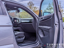 2024 Volkswagen Atlas Cross Sport EXECLINE LEATHER SEATS / ALL WHEEL DRIVE / HEATED & COOLED SEATS