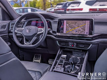 2024 Volkswagen Atlas Cross Sport EXECLINE LEATHER SEATS / ALL WHEEL DRIVE / HEATED & COOLED SEATS