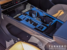 2024 Volkswagen Atlas Cross Sport HIGHLINE FORMER DEMO UNIT / LOW KILOMETERS / BEIGE INTERIOR