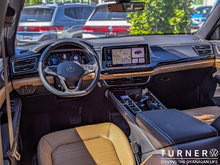 2024 Volkswagen Atlas Cross Sport HIGHLINE FORMER DEMO UNIT / LOW KILOMETERS / BEIGE INTERIOR