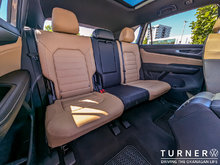 2024 Volkswagen Atlas Cross Sport HIGHLINE FORMER DEMO UNIT / LOW KILOMETERS / BEIGE INTERIOR
