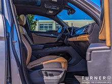2024 Volkswagen Atlas Cross Sport HIGHLINE FORMER DEMO UNIT / LOW KILOMETERS / BEIGE INTERIOR