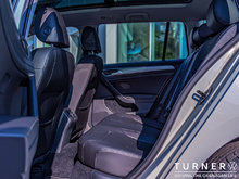 2017 Volkswagen Golf COMFORTLINE LOCALLY DRIVEN / ALL WHEEL DRIVE / LEATHER SEATS / MOON ROOF