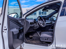 2024 Volkswagen ID.4 S RWD 62KWH ALL ELECTRIC / FORMER TURNER VW SHUTTLE / LOW KILOMETERS /