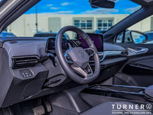 2024 Volkswagen ID.4 S RWD 62KWH ALL ELECTRIC / FORMER TURNER VW SHUTTLE / LOW KILOMETERS /