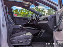 2024 Volkswagen ID.4 S RWD 62KWH ALL ELECTRIC / FORMER TURNER VW SHUTTLE / LOW KILOMETERS /