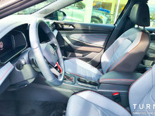 2025 Volkswagen Jetta GLI Sport Suspension | Alloy Wheels HEATED & VENTILATED SEATS | BLIND SPOT MONITOR | AUTOBAHN TRIM