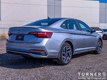 2024 Volkswagen Jetta HIGHLINE FORMER TURNER SERVICE LAONER / FRONT WHEEL DRIVE / LEATHER SEATS