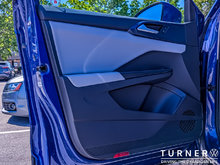 2022 Volkswagen Taos COMFORTLINE 4-MOTION ALL-WHEEL DRIVE / LIGHT COLOR INTERIOR / HEATED SEATS & MIRRORS