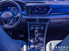 2022 Volkswagen Taos COMFORTLINE 4-MOTION ALL-WHEEL DRIVE / LIGHT COLOR INTERIOR / HEATED SEATS & MIRRORS