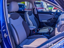 2022 Volkswagen Taos COMFORTLINE 4-MOTION ALL-WHEEL DRIVE / LIGHT COLOR INTERIOR / HEATED SEATS & MIRRORS