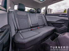 2024 Volkswagen Taos COMFORTLINE ALL WHEEL DRIVE / PANORAMIC ROOF / HEATED SEATS & STEERING WHEEL