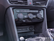 2024 Volkswagen Taos COMFORTLINE ALL WHEEL DRIVE / PANORAMIC ROOF / HEATED SEATS & STEERING WHEEL