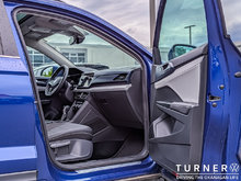 2024 Volkswagen Taos COMFORTLINE ALL WHEEL DRIVE / PANORAMIC ROOF / HEATED SEATS & STEERING WHEEL