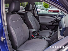 2024 Volkswagen Taos COMFORTLINE ALL WHEEL DRIVE / PANORAMIC ROOF / HEATED SEATS & STEERING WHEEL