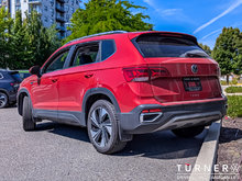 2024 Volkswagen Taos HIGHLINE FORMER SERVICE LOANER / ONLY 8,539KMS / 4-MOTION ALL WHEEL DRIVE