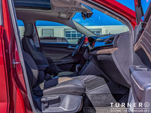 2024 Volkswagen Taos HIGHLINE FORMER SERVICE LOANER / ONLY 8,539KMS / 4-MOTION ALL WHEEL DRIVE