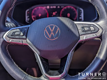 2024 Volkswagen Taos HIGHLINE FORMER SERVICE LOANER / ONLY 8,539KMS / 4-MOTION ALL WHEEL DRIVE
