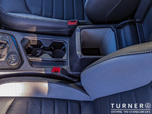 2024 Volkswagen Taos HIGHLINE FORMER SERVICE LOANER / LOW KILOMETERS / LEATHER SEATS
