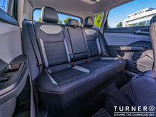 2024 Volkswagen Taos HIGHLINE FORMER SERVICE LOANER / LOW KILOMETERS / LEATHER SEATS