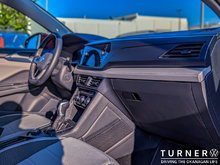 2024 Volkswagen Taos COMFORTLINE ALL WHEEL DRIVE / HEATED SEATS / 1.5L 4-CYLINDER ENGINE