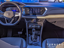 2024 Volkswagen Taos COMFORTLINE ALL WHEEL DRIVE / HEATED SEATS / 1.5L 4-CYLINDER ENGINE