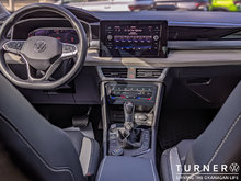 2025 Volkswagen Taos HIGHLINE 4-MOTION ALL WHEEL DRIVE / LEATHER SEATS / HEATED & VENTED SEATS