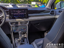 2025 Volkswagen Taos HIGHLINE 4-MOTION ALL WHEEL DRIVE / LEATHER SEATS / HEATED & VENTED SEATS