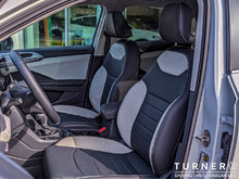 2025 Volkswagen Taos HIGHLINE 4-MOTION ALL WHEEL DRIVE / LEATHER SEATS / HEATED & VENTED SEATS