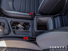 2025 Volkswagen Taos HIGHLINE 4-MOTION ALL WHEEL DRIVE / LEATHER SEATS / HEATED & VENTED SEATS