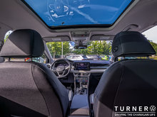 2025 Volkswagen Taos HIGHLINE 4-MOTION ALL WHEEL DRIVE / LEATHER SEATS / HEATED & VENTED SEATS