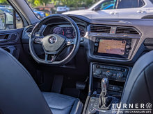 2018 Volkswagen TIGUAN 2.0 TRACK4M147 TSIA6A 2.0T HIGHLINE AUTOMATIC 4MOTION ALL-WHEEL DRIVE / LEATHER SEATS / PANORAMIC SUNROOF