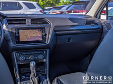 2018 Volkswagen TIGUAN 2.0 TRACK4M147 TSIA6A 2.0T HIGHLINE AUTOMATIC 4MOTION ALL-WHEEL DRIVE / LEATHER SEATS / PANORAMIC SUNROOF