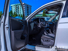 2018 Volkswagen TIGUAN 2.0 TRACK4M147 TSIA6A 2.0T HIGHLINE AUTOMATIC 4MOTION ALL-WHEEL DRIVE / LEATHER SEATS / PANORAMIC SUNROOF