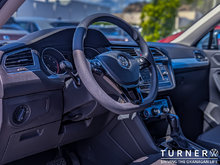 2021 Volkswagen Tiguan TRENDLINE ONLY 50,644KMS / CLOTH INTERIOR / HEATED SEATS & MIRRORS