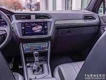 2022 Volkswagen Tiguan 2.0TSI COMFORTLINE R-LINE BLACK EDITION 8-SPEED AUTOMATIC 4MOTION TURNER DRIVEN / REMOTE START / PANORAMIC SUNROOF