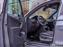 2022 Volkswagen Tiguan 2.0TSI COMFORTLINE R-LINE BLACK EDITION 8-SPEED AUTOMATIC 4MOTION TURNER DRIVEN / REMOTE START / PANORAMIC SUNROOF