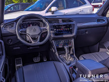 2023 Volkswagen Tiguan COMFORTLINE R-LINE BLACK EDITION 4-MOTION ALL-WHEEL DRIVE / PREMIUM SYNTHETIC INTERIOR / PANORAMIC ROOF