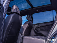 2023 Volkswagen Tiguan COMFORTLINE R-LINE BLACK EDITION 4-MOTION ALL-WHEEL DRIVE / PREMIUM SYNTHETIC INTERIOR / PANORAMIC ROOF