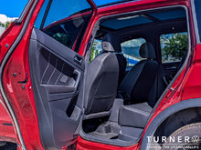 2024 Volkswagen Tiguan COMFORTLINE R-LINE BLACK EDITION FORMER SERVICE LOANER / 4 MOTION ALL WHEEL DRIVE / PREMIUM SYNTHETIC INTERIOR